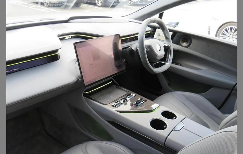 New Lotus Eletre 675 kW (918 HP) 2025 White SUV