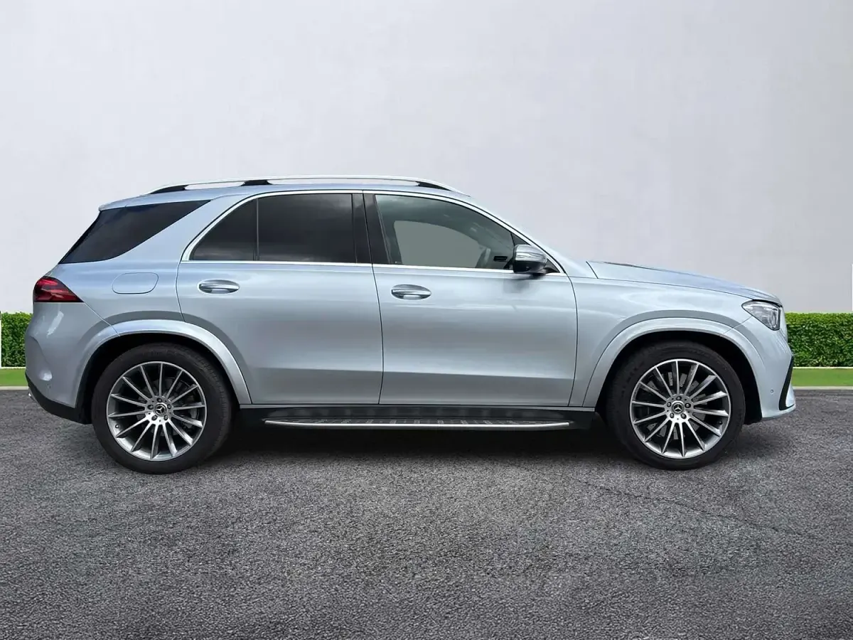 Used Mercedes GLE450 AMG AMG line 362 HP (266 kW) 2025 Silver SUV