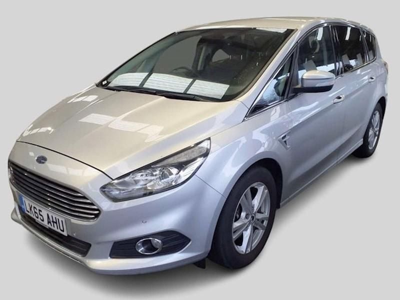 Used Ford S-MAX Titanium 180 HP (132 kW) 2015 Silver MPV