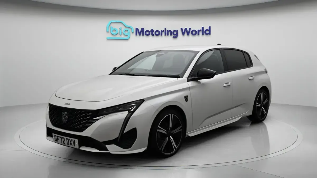Usado Peugeot 308 GT 129 HP (94 kW) 2022 Branco Citadino