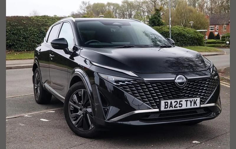 Used Nissan Qashqai Tekna 138 HP (101 kW) 2025 Black SUV