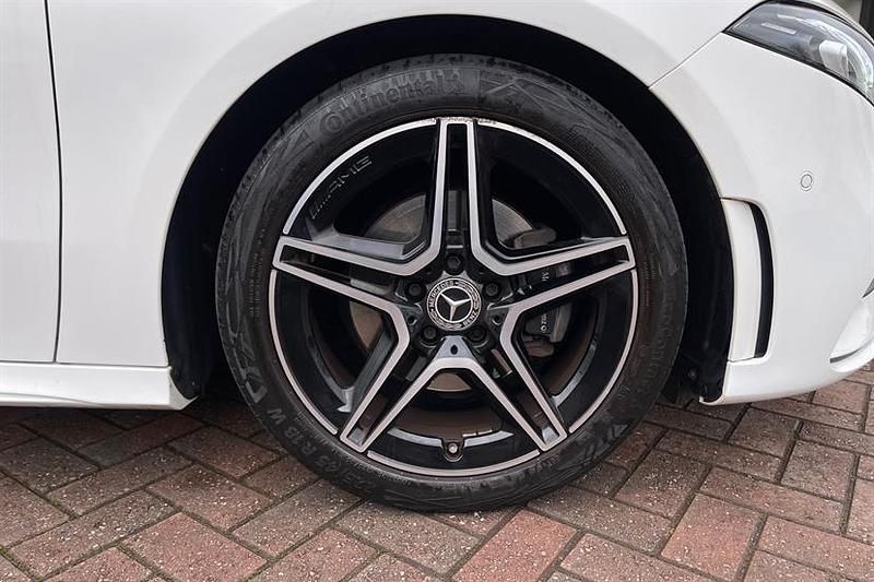 Used Mercedes A180 AMG Line Premium 136 HP (100 kW) 2023 Polar white Hatchback