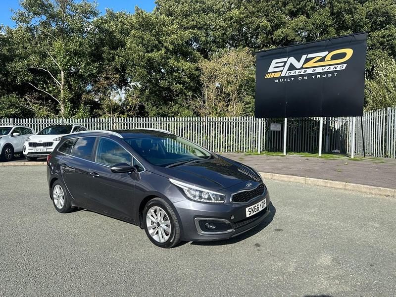 Silver Used 2016 Kia Ceed Estate | £3,495 (Fair price) - Image 1/4