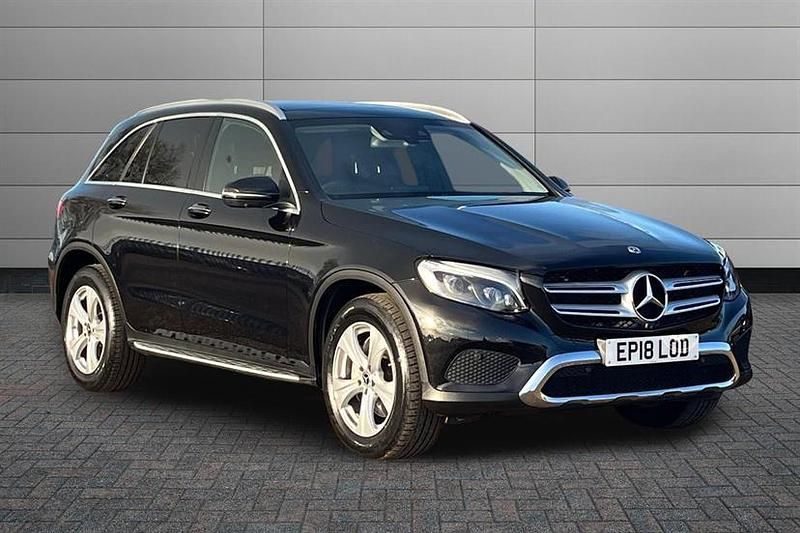 Used Mercedes GLC250 Premium 211 HP (155 kW) 2018 Obsidian black Estate