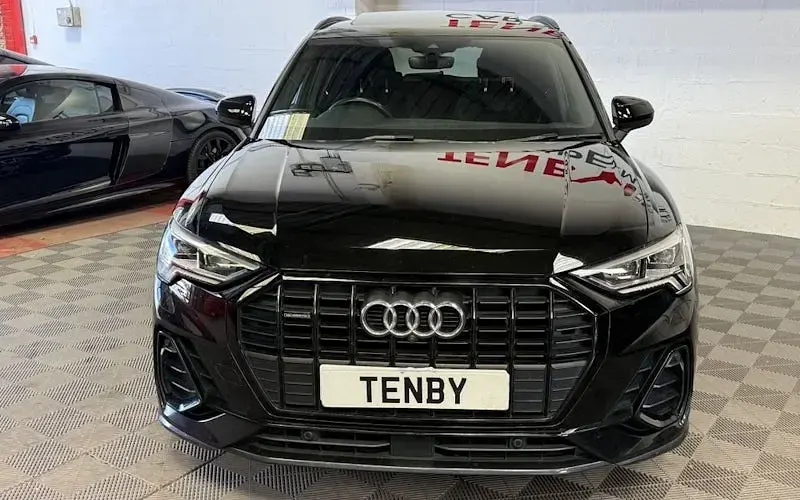Used Audi Q3 Design 230 HP (169 kW) 2019 Black SUV