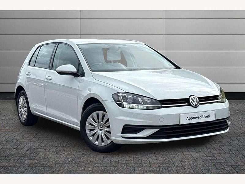 White Used 2019 VW Golf VII S Hatchback | £11,495 (Fair price) - Image 1/3