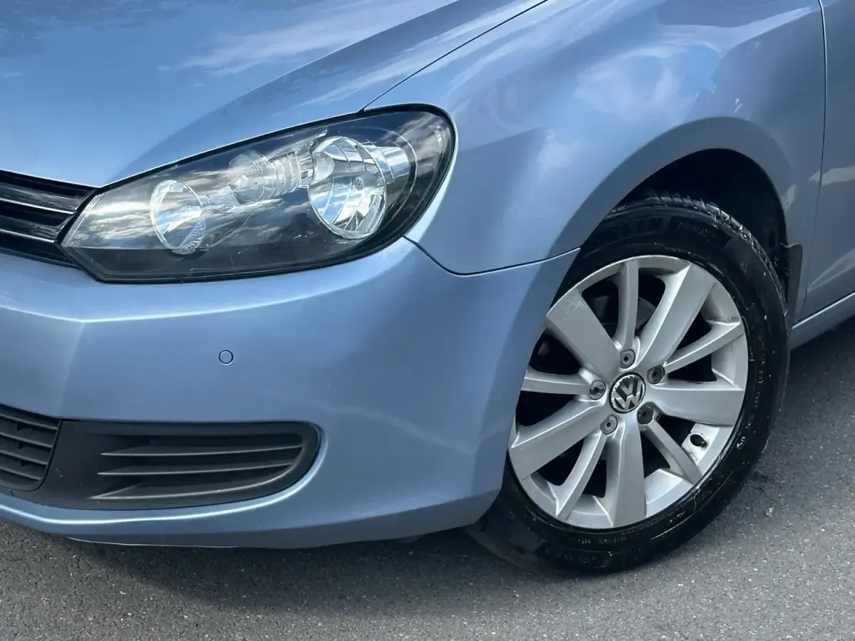 Usado VW Golf VI Match 105 HP (77 kW) 2011 Azul Citadino