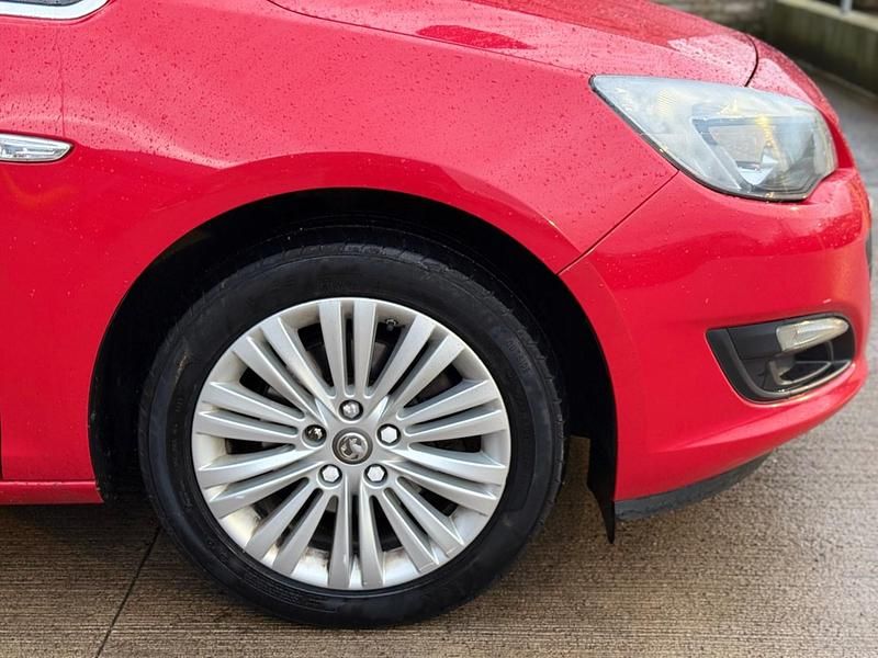 Used Vauxhall Astra Excite 2015 Red Hatchback
