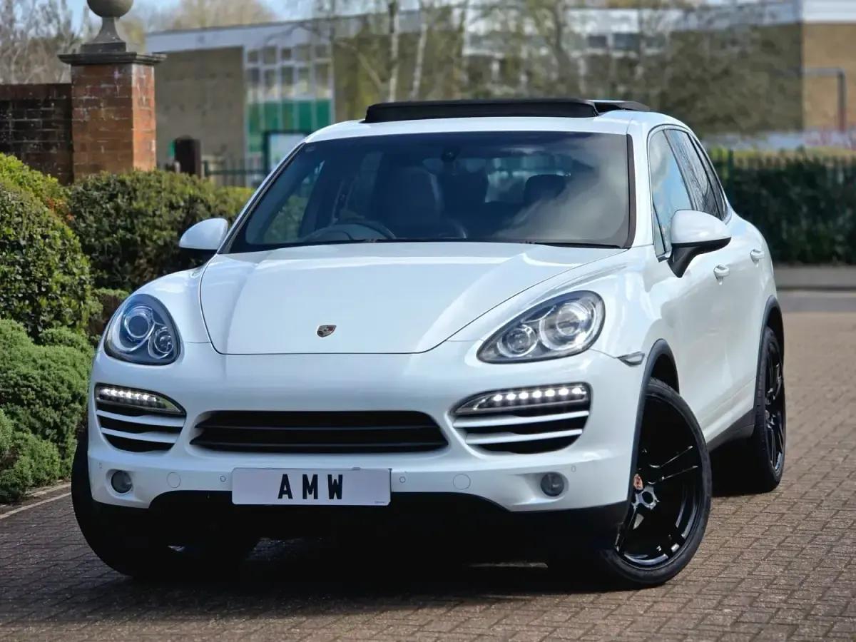 Begagnad Porsche Cayenne 2012 Vit SUV