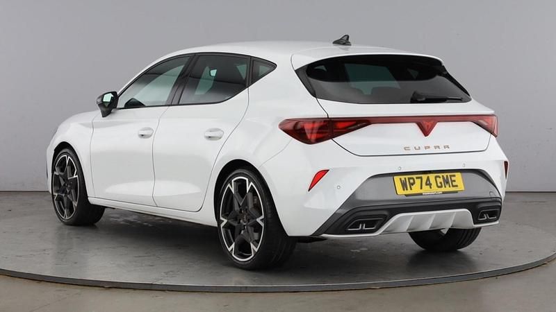Used Cupra Leon 2024 Glacial white Hatchback