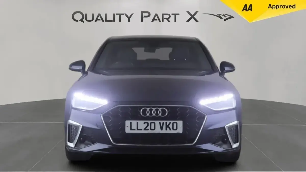 Używany Audi A4 S-Line 163 KM (119 kW) 2020 Niebieski Sedan/Limuzyna