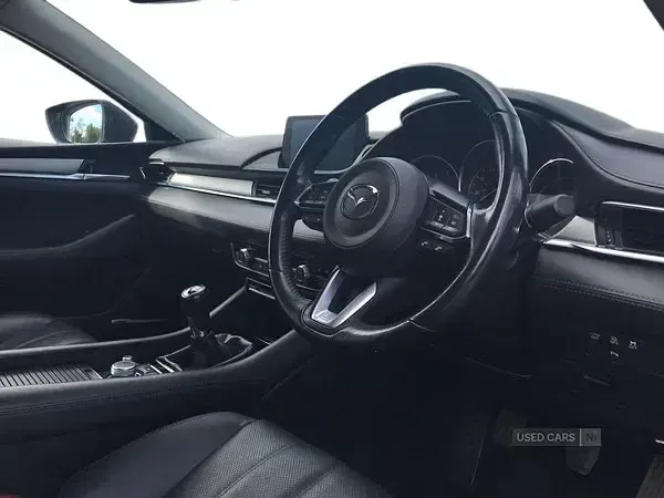 Usado Mazda 6 Inclusive 165 CV (121 kW) 2018 Azul Berlina