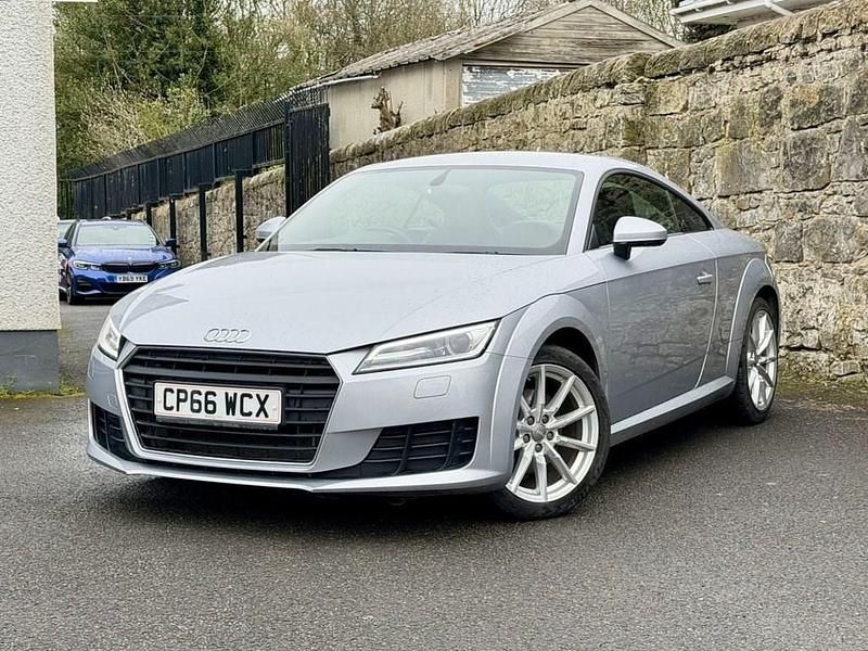 Usado Audi TT Sport 184 HP (135 kW) 2017 Prateado Coupé