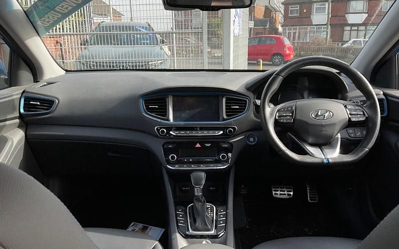 Used Hyundai Ioniq Premium SE 141 HP (103 kW) 2019 Hatchback