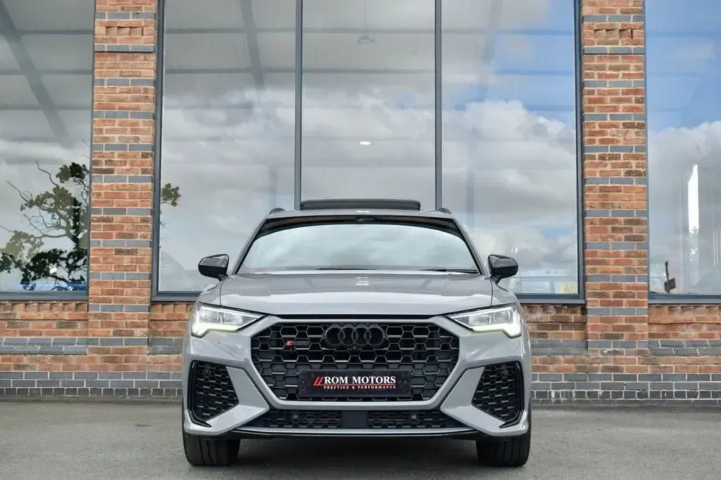Used Audi RS Q3 Advanced 400 HP (294 kW) 2022 Grey SUV