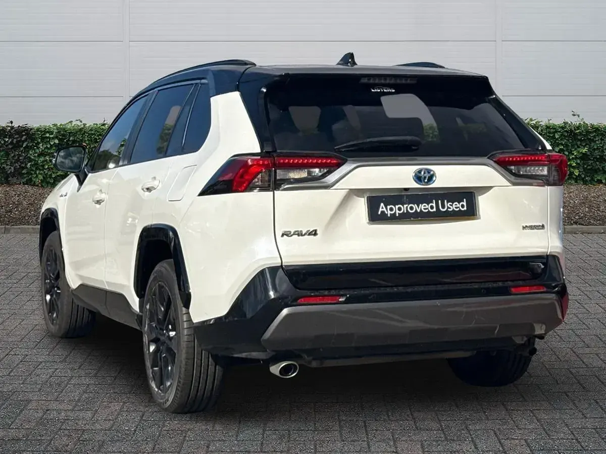 Used Toyota RAV4 Hybrid 2021 White SUV