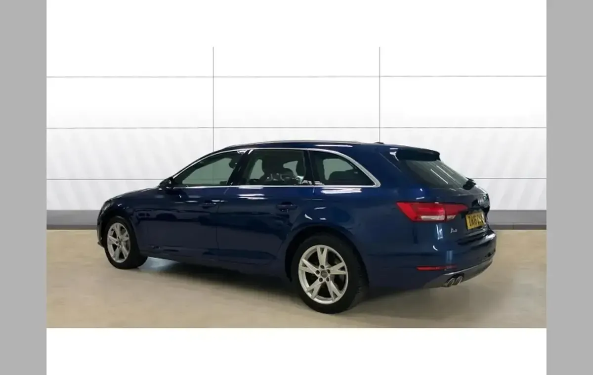 Used Audi A4 Sport 190 HP (139 kW) 2016 Blue Estate