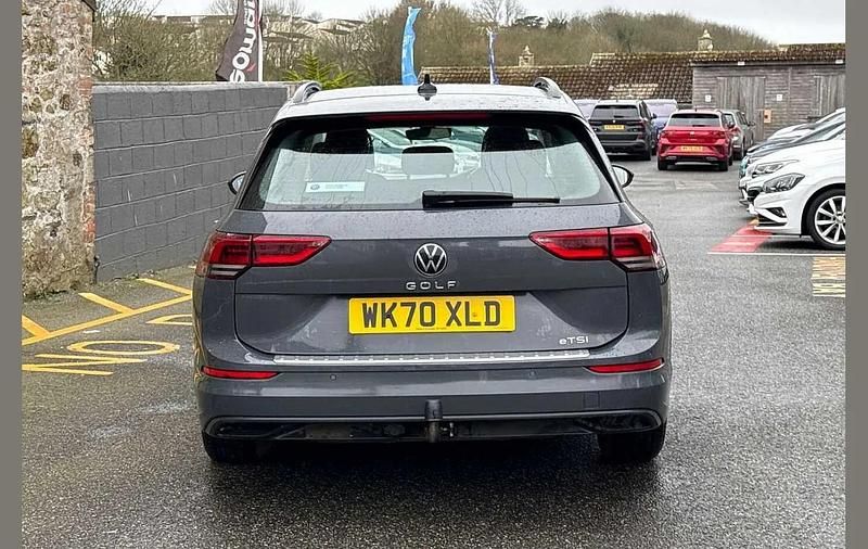 Used VW Golf VIII Life 110 HP (80 kW) 2020 Grey Estate