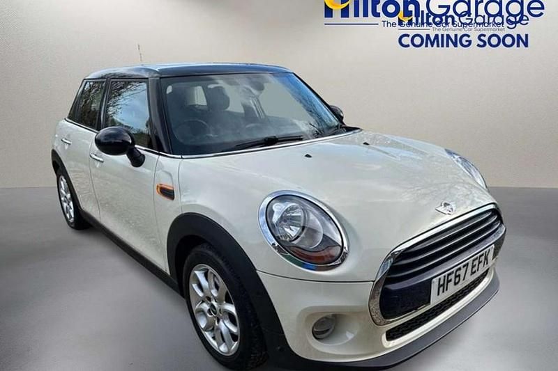Used Mini Cooper Hatch 136 HP (100 kW) 2017 White Hatchback