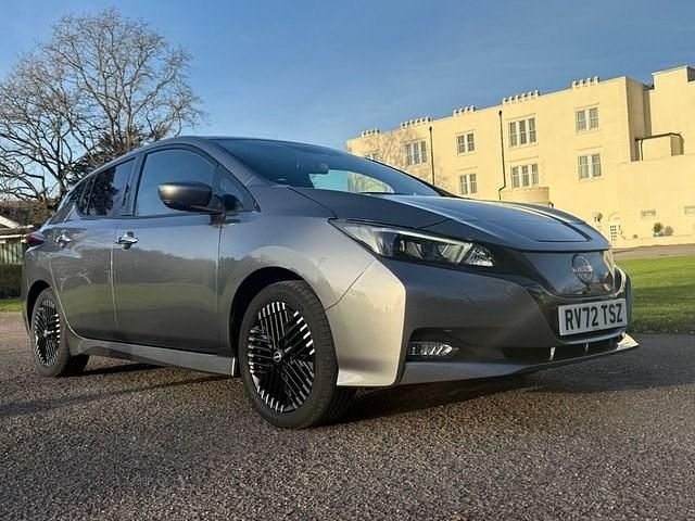Used Nissan Leaf Tekna 110 kW (150 HP) 2022 Grey Hatchback