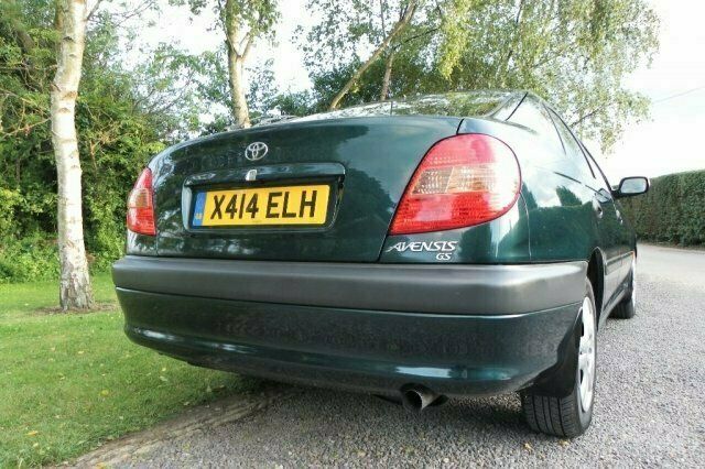 Used Toyota Avensis 147 HP (108 kW) 2001 Hatchback
