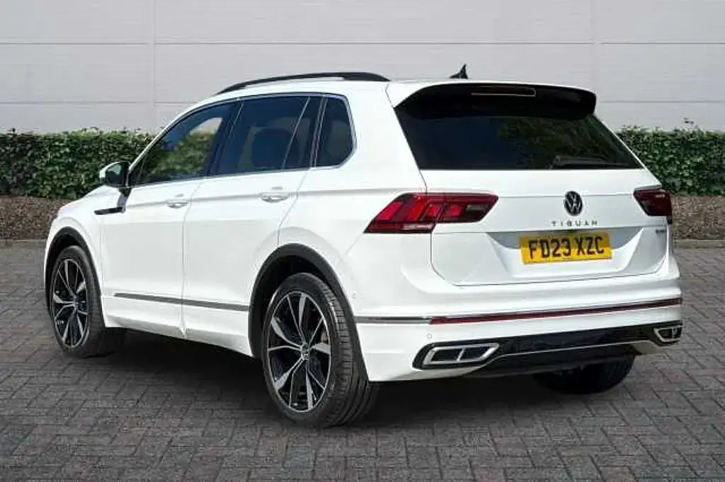 Used VW Tiguan R-line 190 HP (139 kW) 2023 White SUV