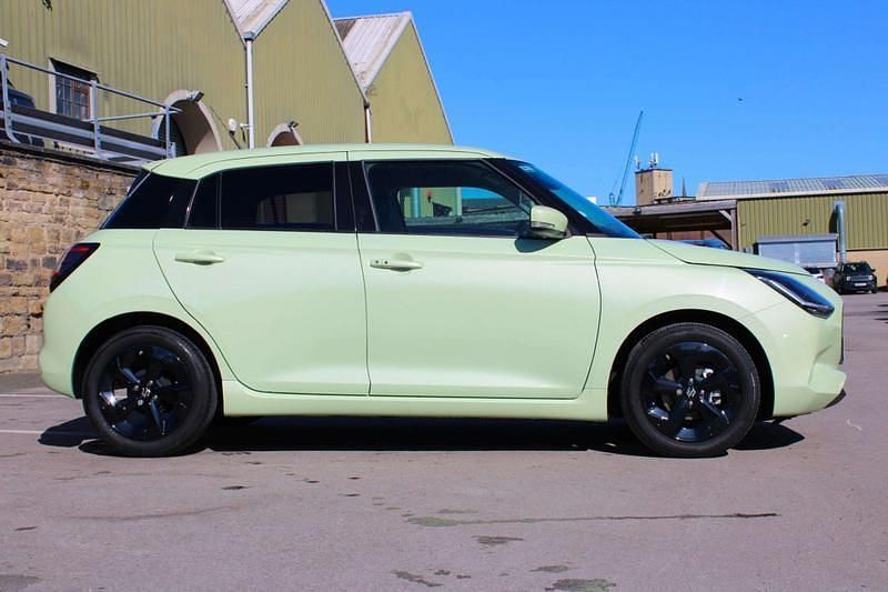 Used Suzuki Swift 82 HP (60 kW) 2025 Yellow Hatchback