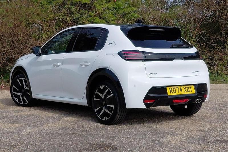 Used Peugeot 208 GTi 135 HP (99 kW) 2025 White Hatchback