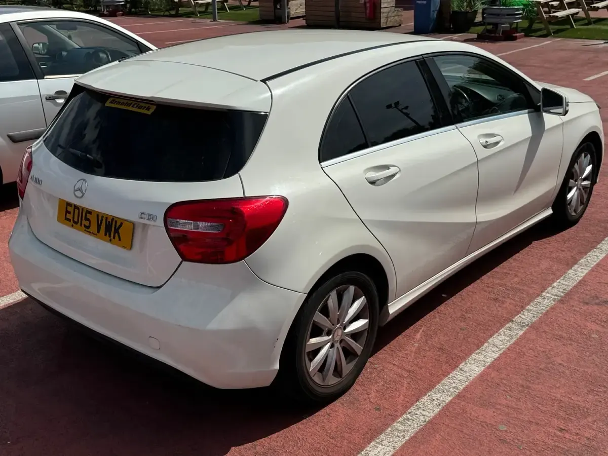 Used Mercedes A180 SE 109 HP (80 kW) 2015 White Hatchback