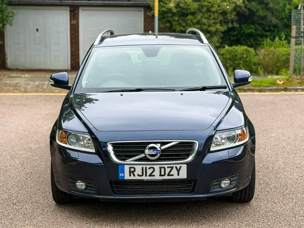 Used Volvo V50 SE Lux 115 HP (84 kW) 2012 Blue Estate
