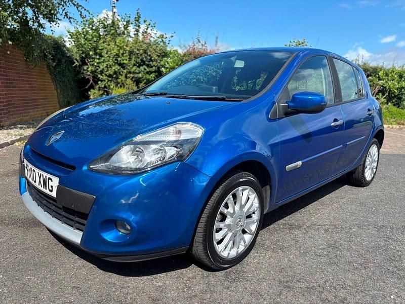 Electric blue Used 2010 Renault Clio II Dynamique | £2,995 (A bit pricey) - Image 1/4