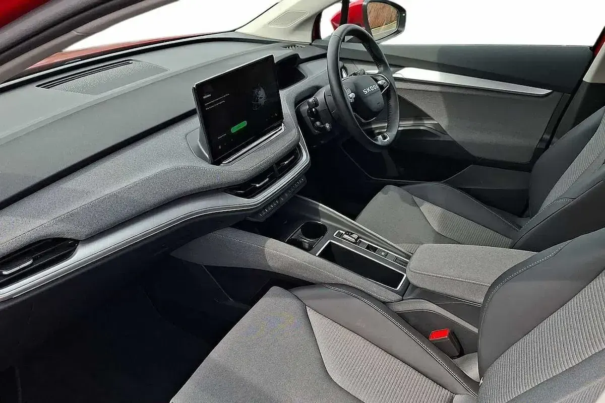 Used Skoda Enyaq iV 210 kW (286 HP) 2025 Velvet red metallic SUV
