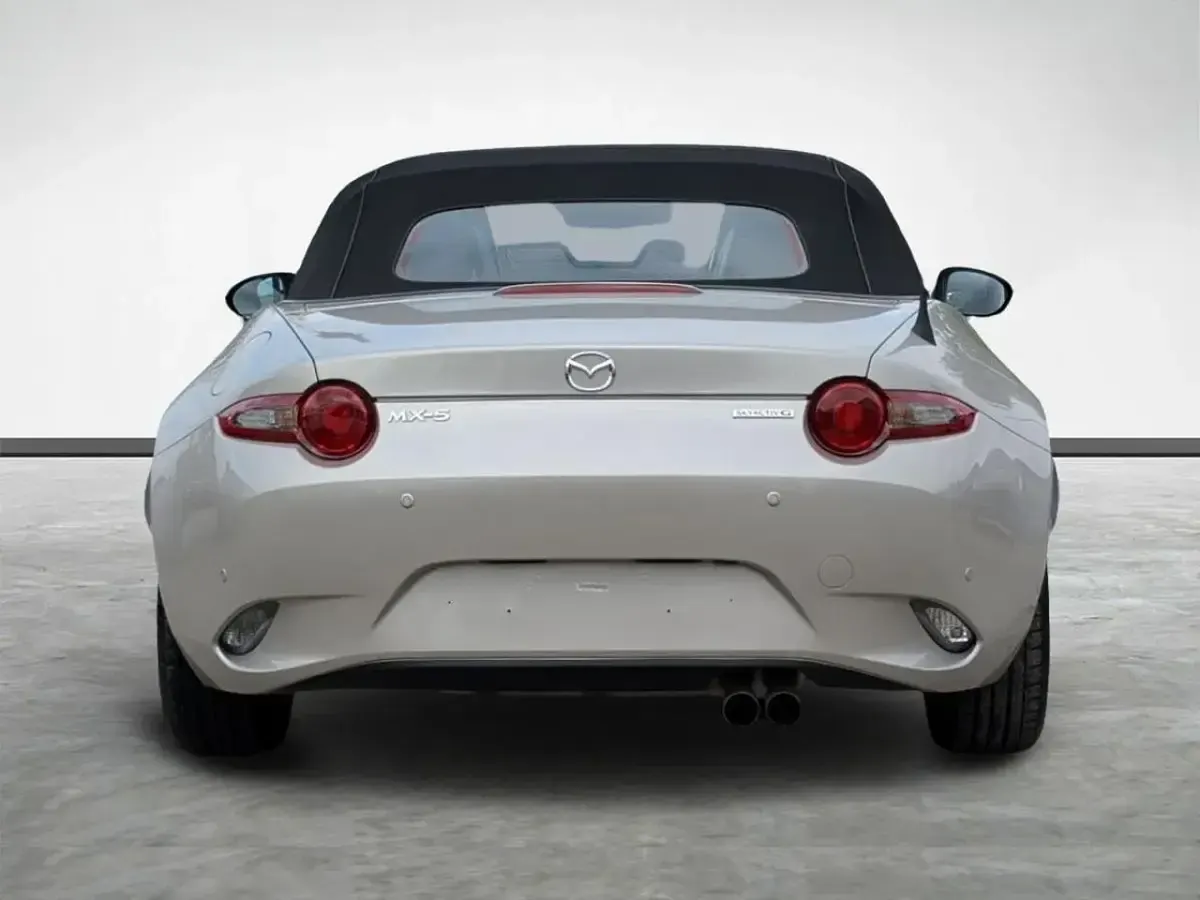 Used Mazda MX5 Exclusive-Line 130 HP (95 kW) 2023 Grey Cabriolet