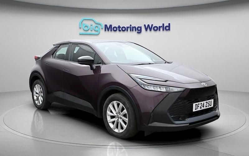 Used Toyota C-HR 140 HP (102 kW) 2026 SUV