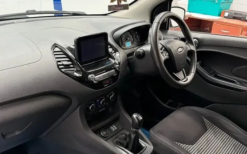 Second-hand Ford Ka Plus Zetec 86 CP (63 kW) 2019 Gri Hatchback