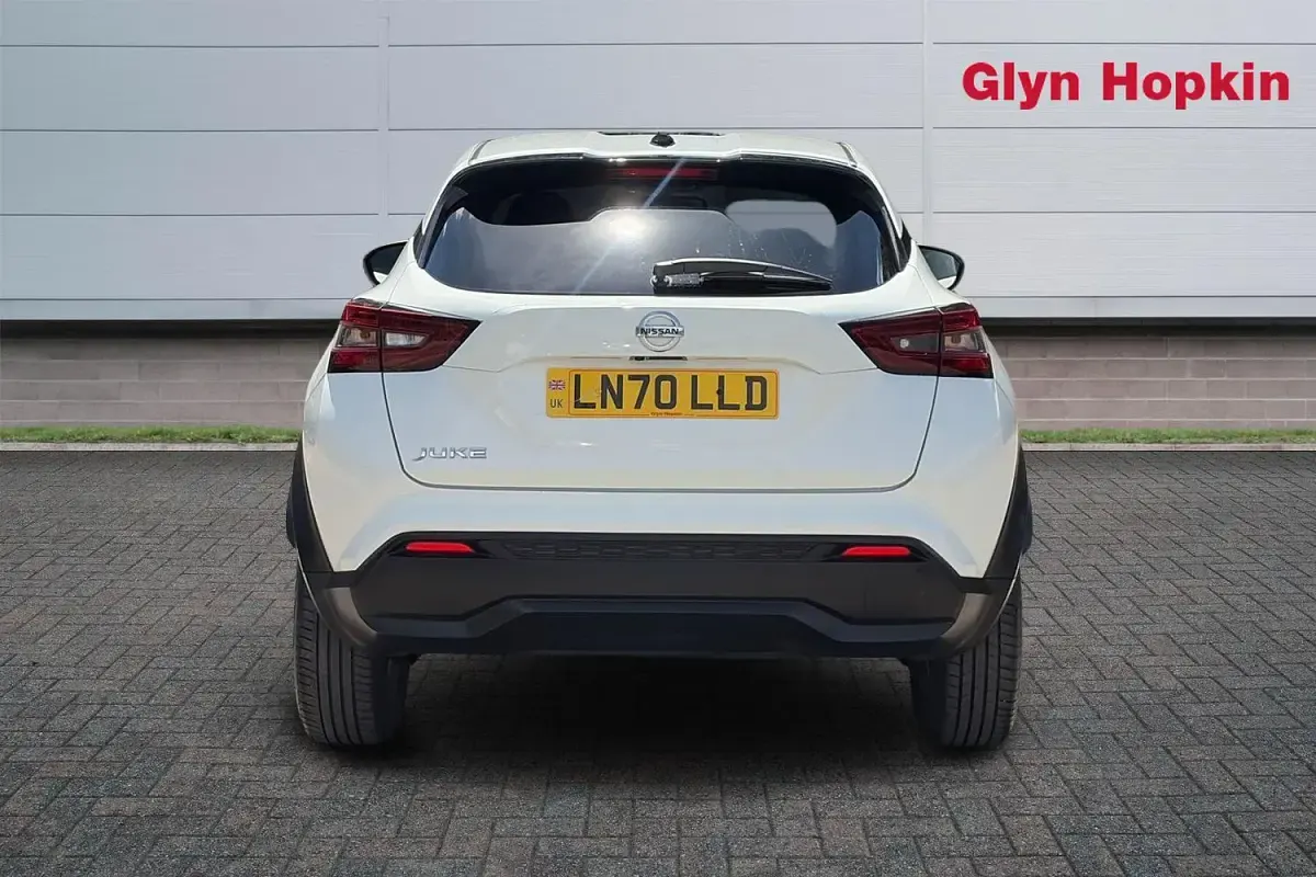 Used Nissan Juke N-Connecta 117 HP (86 kW) 2020 White SUV