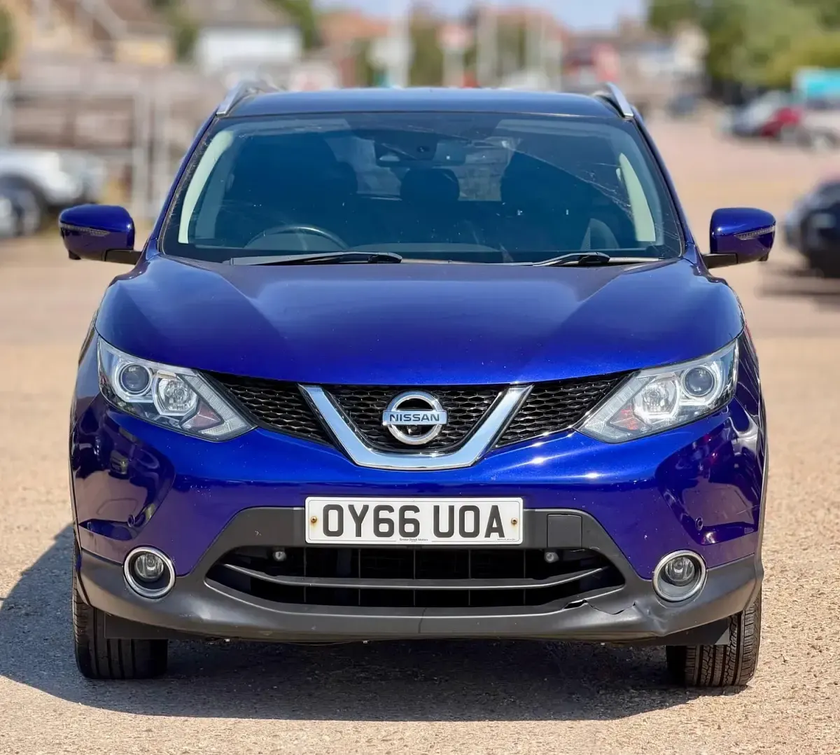Used Nissan Qashqai N-Connecta 110 HP (80 kW) 2016 Blue SUV