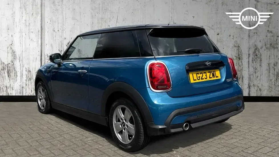 Usado Mini Cooper Classic 134 CV (98 kW) 2023 Azul Utilitario