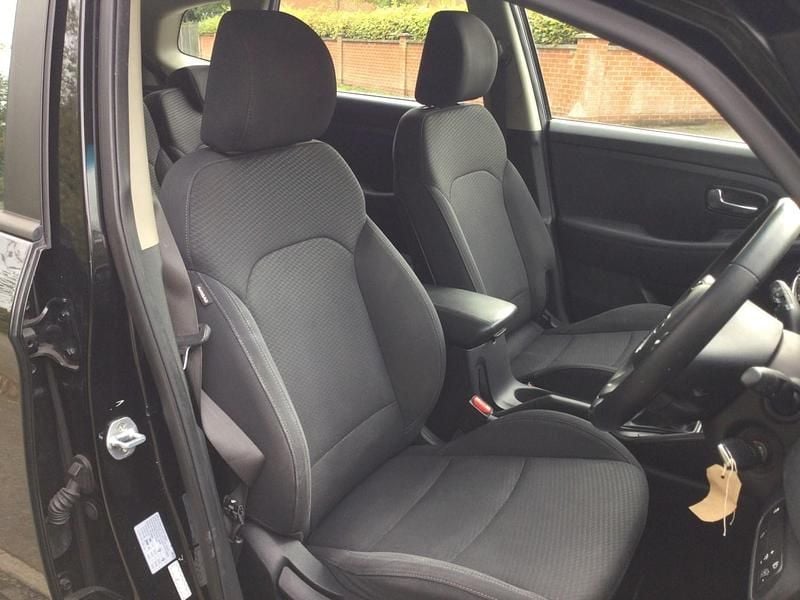 Used Kia Carens 135 HP (99 kW) 2018 Black MPV