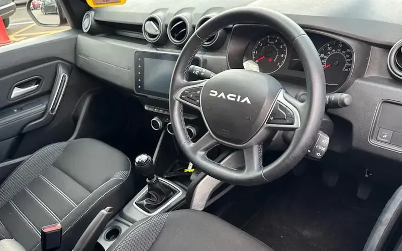 Used Dacia Duster Journey 130 HP (95 kW) 2023 Orange SUV