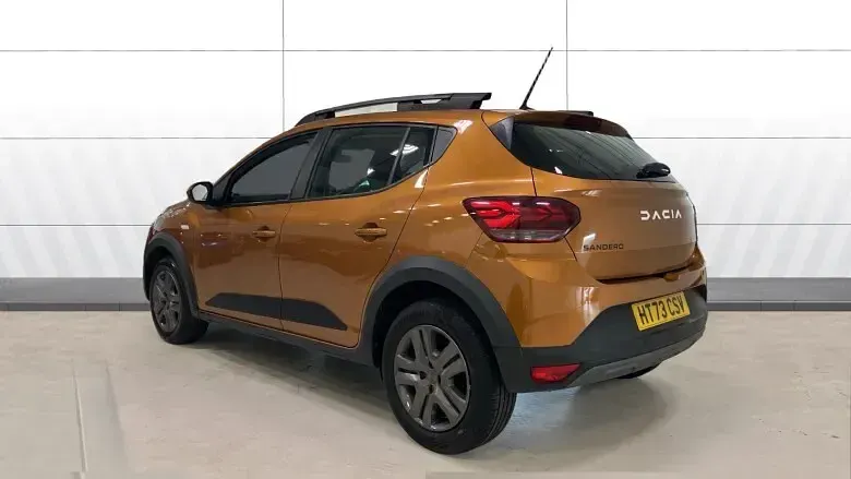Begagnad Dacia Sandero Expression 91 HK (66 kW) 2023 Halvkombi