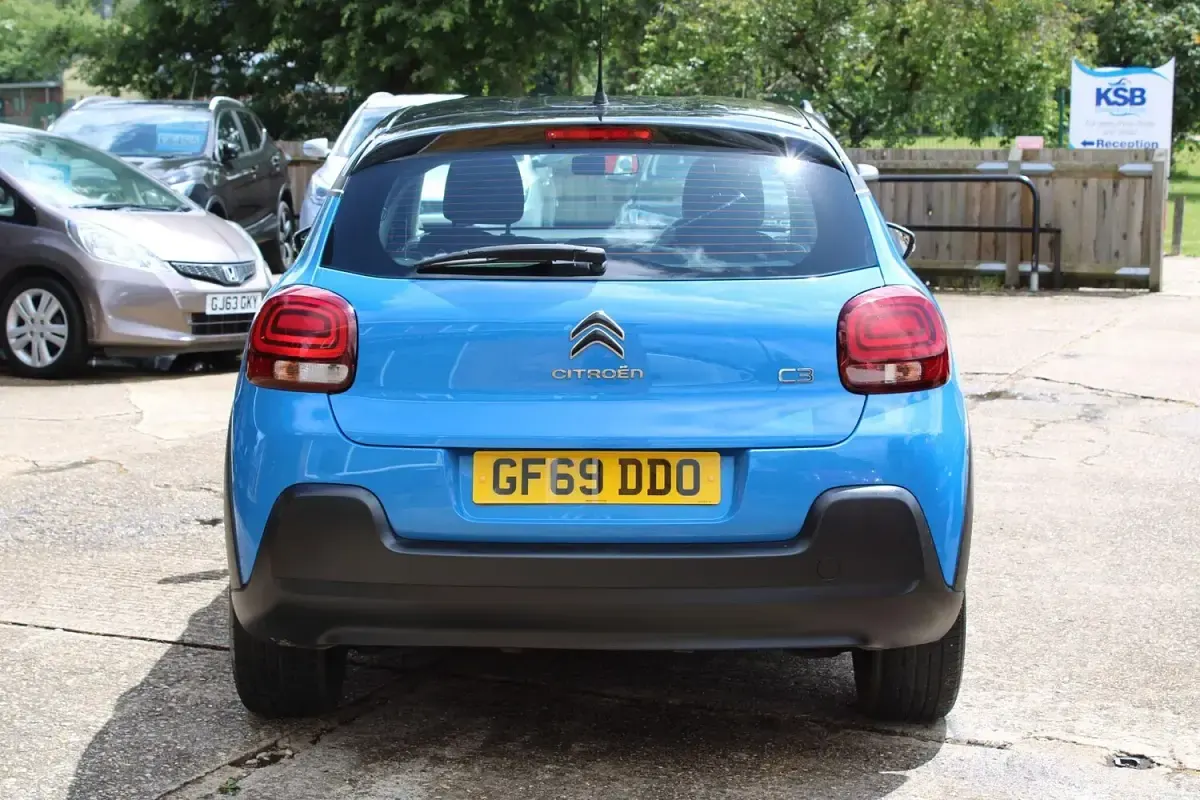Used Citroën C3 Feel 102 HP (75 kW) 2019 Blue Hatchback