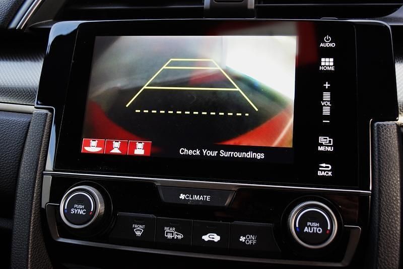 Used Honda Civic SR 126 HP (92 kW) 2018 Red Hatchback