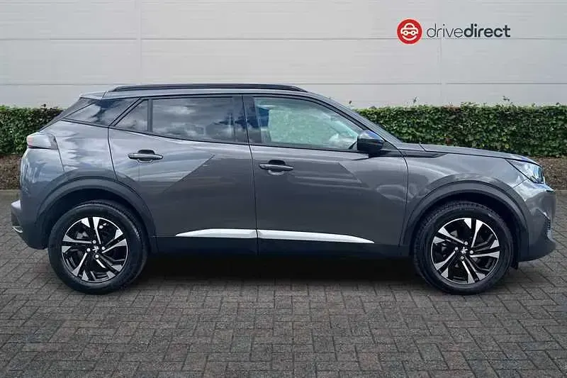 Usado Peugeot 2008 Allure 130 HP (95 kW) 2022 Cinzento SUV