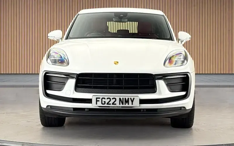 Used Porsche Macan 265 HP (194 kW) 2025 SUV