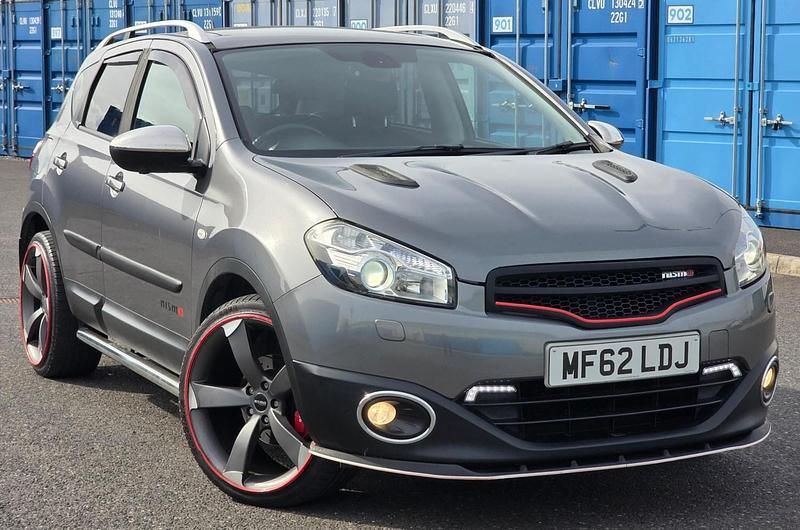 Grey Used 2012 Nissan Qashqai Tekna SUV | £3,995 (Fair price) - Image 1/4