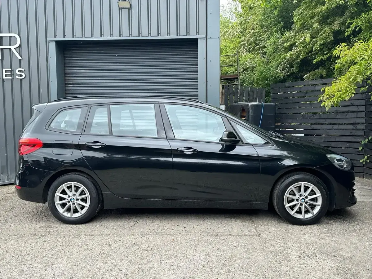 Used BMW 218 Advantage 2018 Black Estate