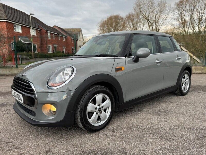 Grey Used 2017 Mini Cooper Hatch Hatchback | £9,999 (Good price) - Image 1/3