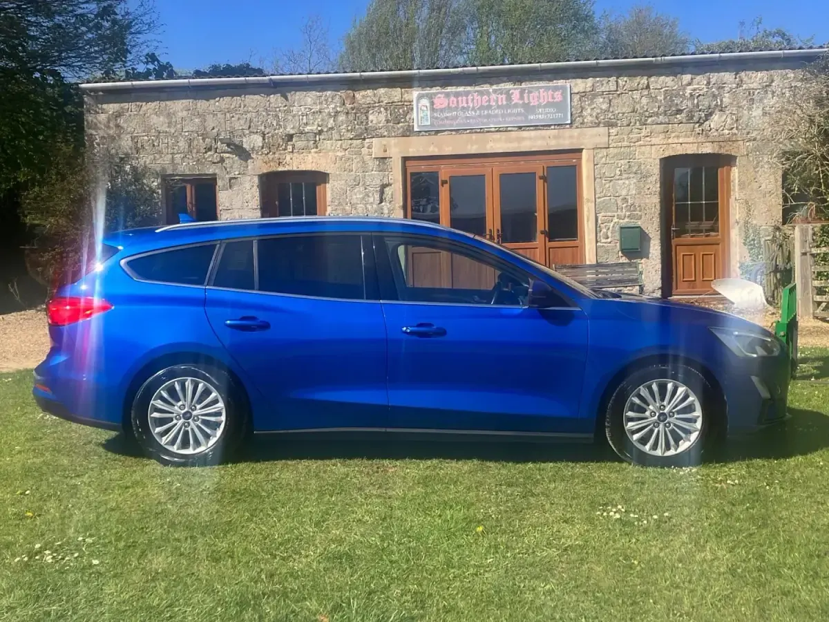Używany Ford Focus Titanium 150 KM (110 kW) 2019 Niebieski Kombi