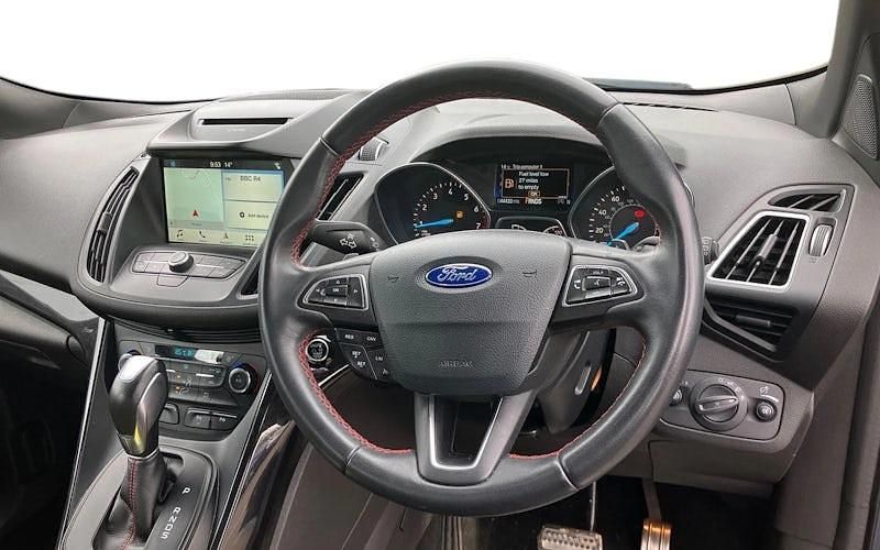 Usado Ford Kuga ST-Line 182 HP (133 kW) 2019 Azul SUV
